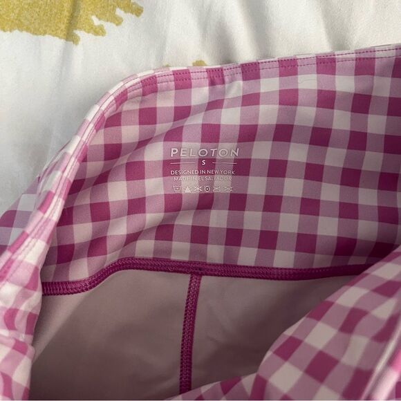 Peloton Pink and White Leggings with Slim Fit - Picture 4 of 6